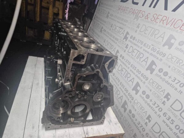 CYLINDER BLOCK D2676LF79 MAN TGX 2019 51011006643 04 |
