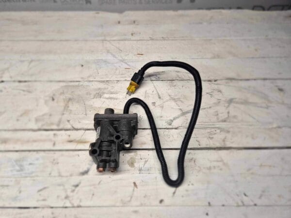ENGINE BRAKE VALVE MAN 51521600002 2012 01