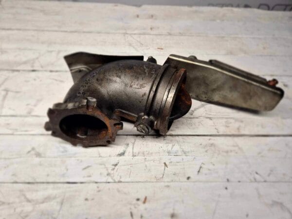 EXHAUST VALVE MAN 51152013041 01