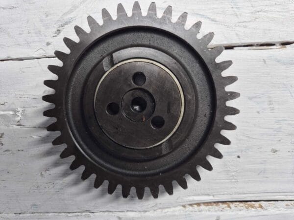 INTERMEDIATE TIMING GEAR MAN 51.04505 3066 01 rotated 1