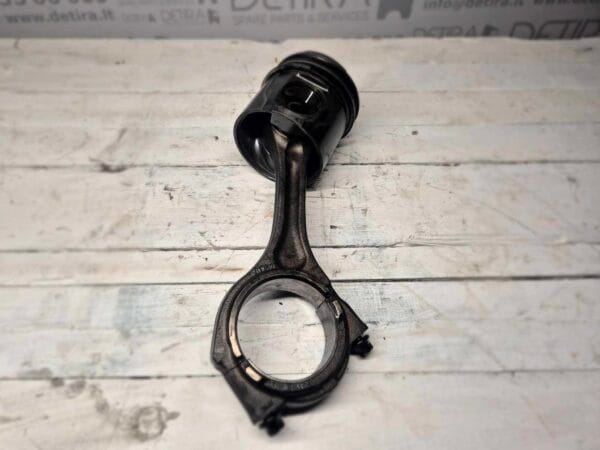piston with conrod man d2066lf38 2004 01