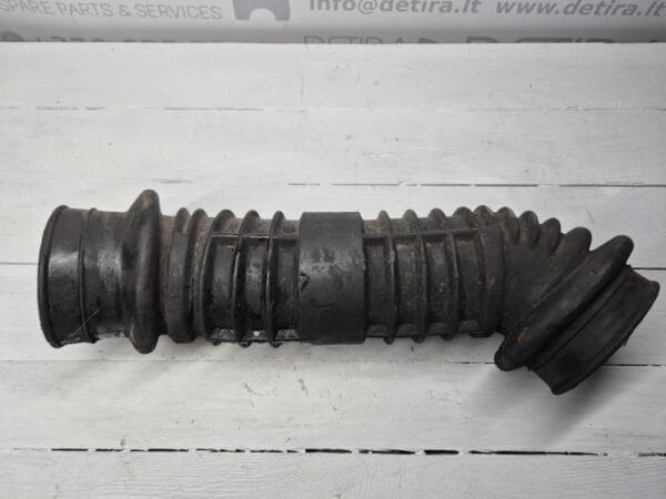 AIR INTAKE HOSE MERCEDES BENZ 6735280582