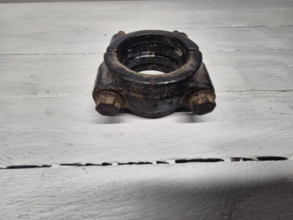anti roll bar bracket 81437183044 02 |