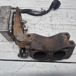 EGR BLOCKING FLAP