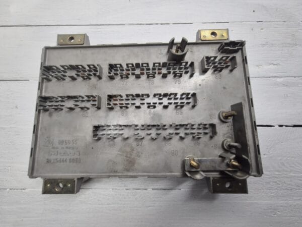 fuse box man f2000 81254446060 01