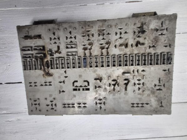 fuse box man f2000 81254446060 02
