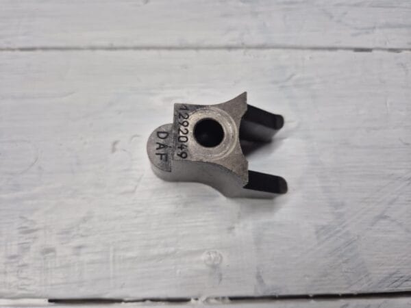 injector locking bracket daf fx95 1292049 01
