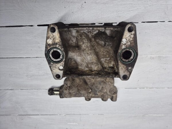 oil cooler bracket xf95 1391640 02
