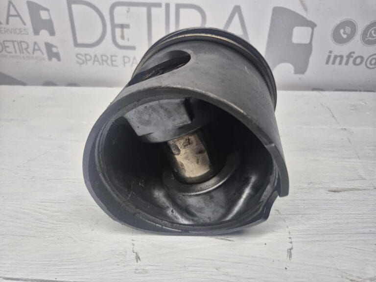 PISTON MAN 51025017386