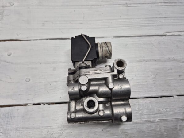 solenoid valve man tgx euro6 51259020131 01 e1752755083657