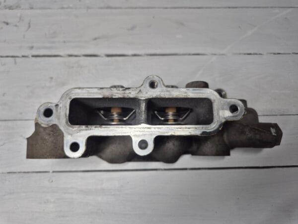 thermostat housing tgx euro5 51064040110 02