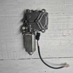 WINDOW REGULATOR MOTOR RIGHT VOLVO SCANIA 0536005502