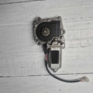WINDOW REGULATOR MOTOR RIGHT VOLVO SCANIA 0536005502