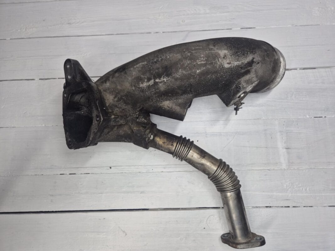 MAN IV AIR INLET PIPE 51094113633