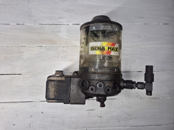 man tga central lubrication pump 81491016066 02