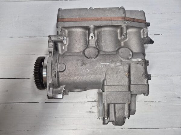 mercede air compressor 4701302415 47013024150001 03