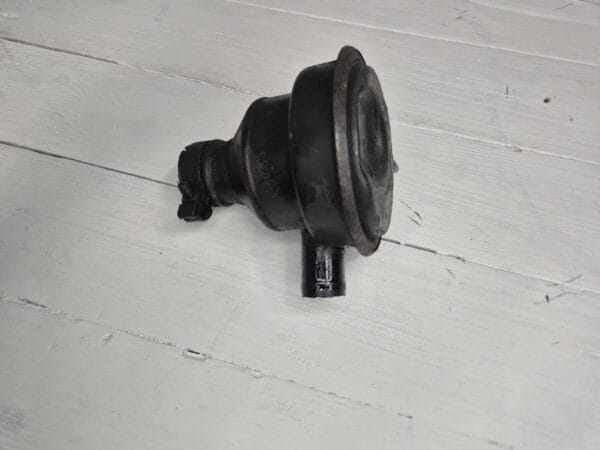 OIL BREATHER MERCEDES BENZ 0000183935
