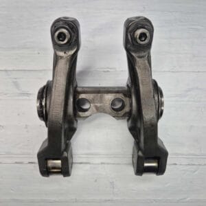ROCKER ARM WITH SHAFT MAN 51042006122