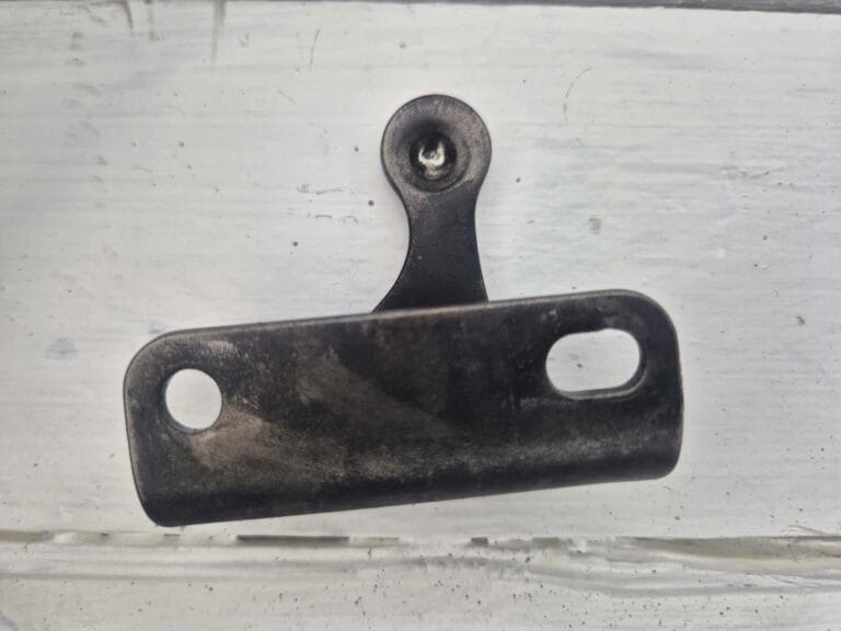 SUPPORT VOLVO 20728004