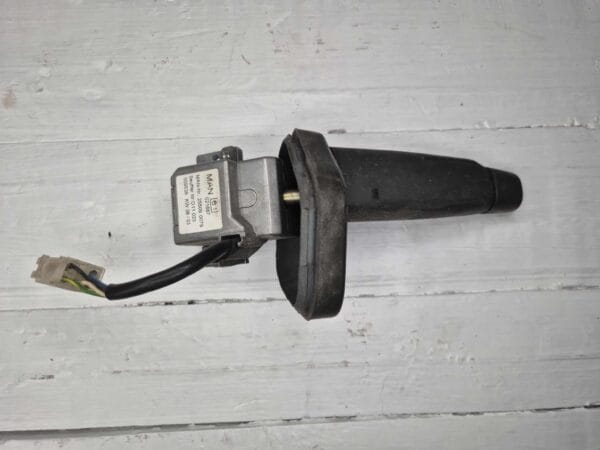 UNDERSTEERING SWITCH MAN 255090079
