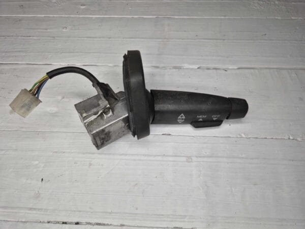 UNDERSTEERING SWITCH MAN 255090079