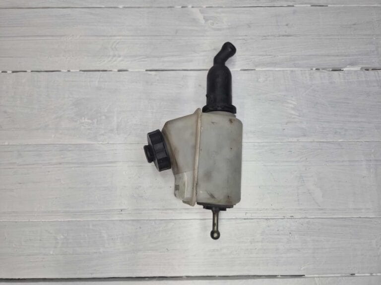 TANK FLUID OF CLUTCH CYLINDER RENAULT 9700010204