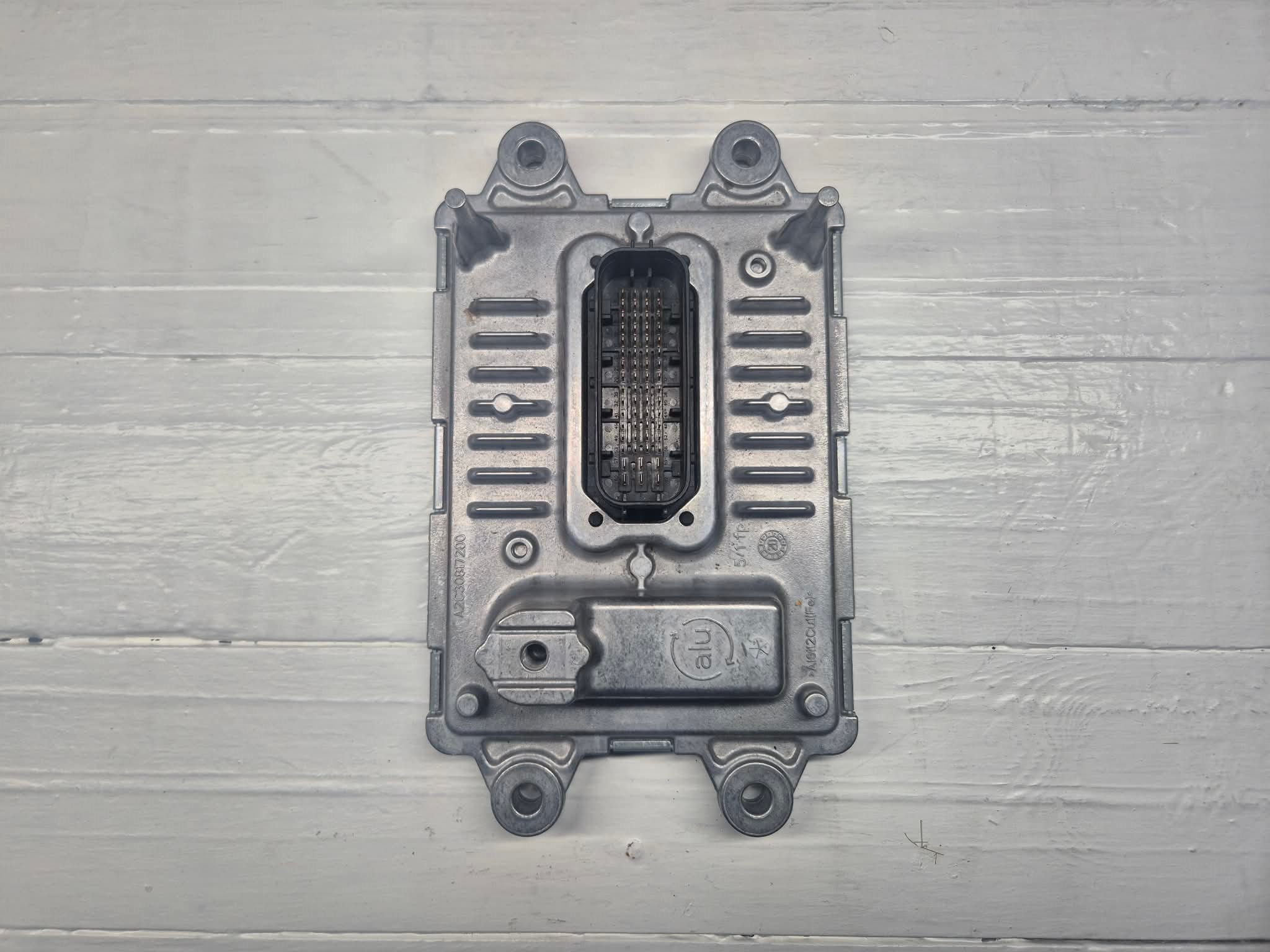 ADBLUE-CONTROL-UNIT-VOLVO-23719484-01 ADBLUE CONTROL UNIT VOLVO 23719484