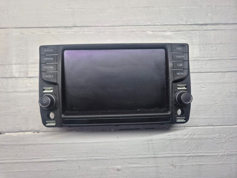 VOLKSWAGEN PASSAT B8 RADIO CD GPS DISPLAY 5G0919606