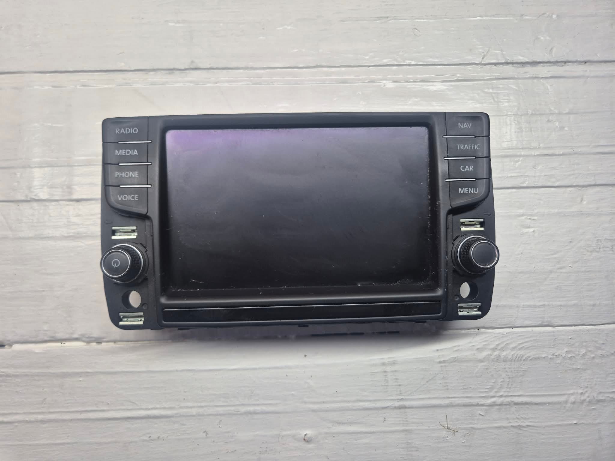 VOLKSWAGEN-PASSAT-B8-RADIO-CD-GPS-DISPLAY-5G0919606-01 VOLKSWAGEN PASSAT B8 RADIO CD GPS DISPLAY 5G0919606