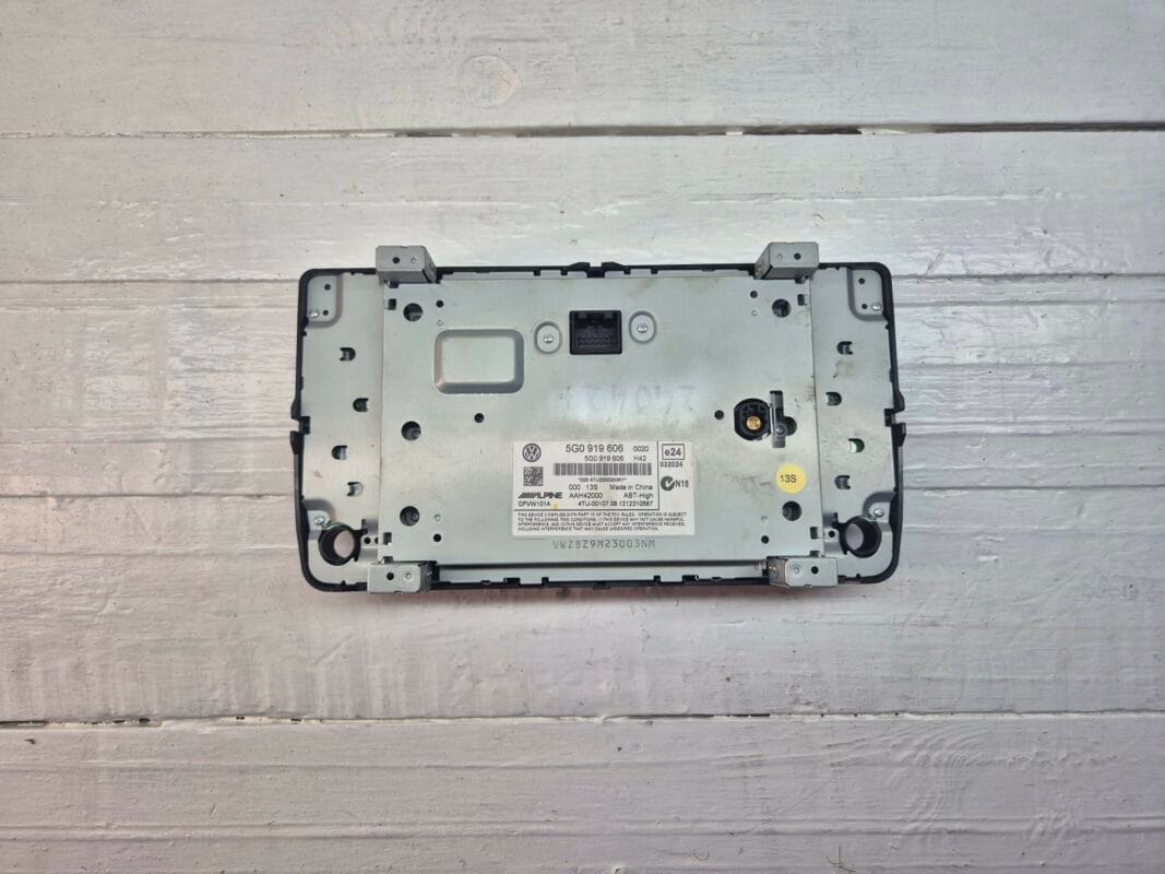 NAVIGATION RADIO VOLKSWAGEN 5G0919606
