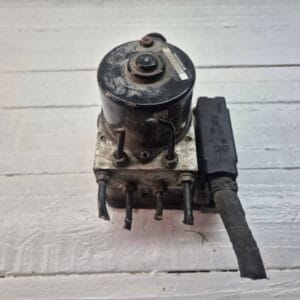 VW TUAREG ABS PUMP 2006