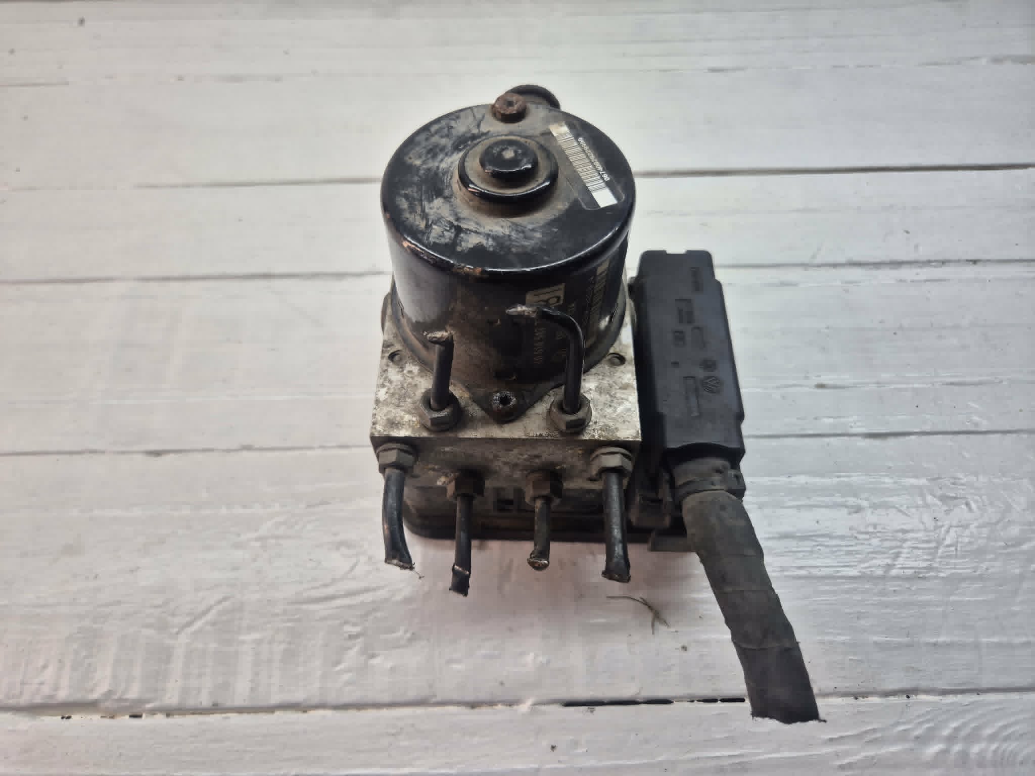 vw-audi-abs-pump-2006-1K0614517T-04 VW TUAREG ABS PUMP 2006