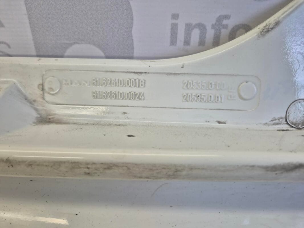 DOOR EXTENSION RIGHT MAN TGX 81626100018 02 |