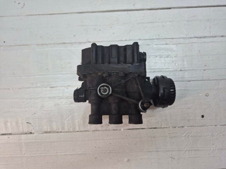 USED ECAS VALVE 4728800300
