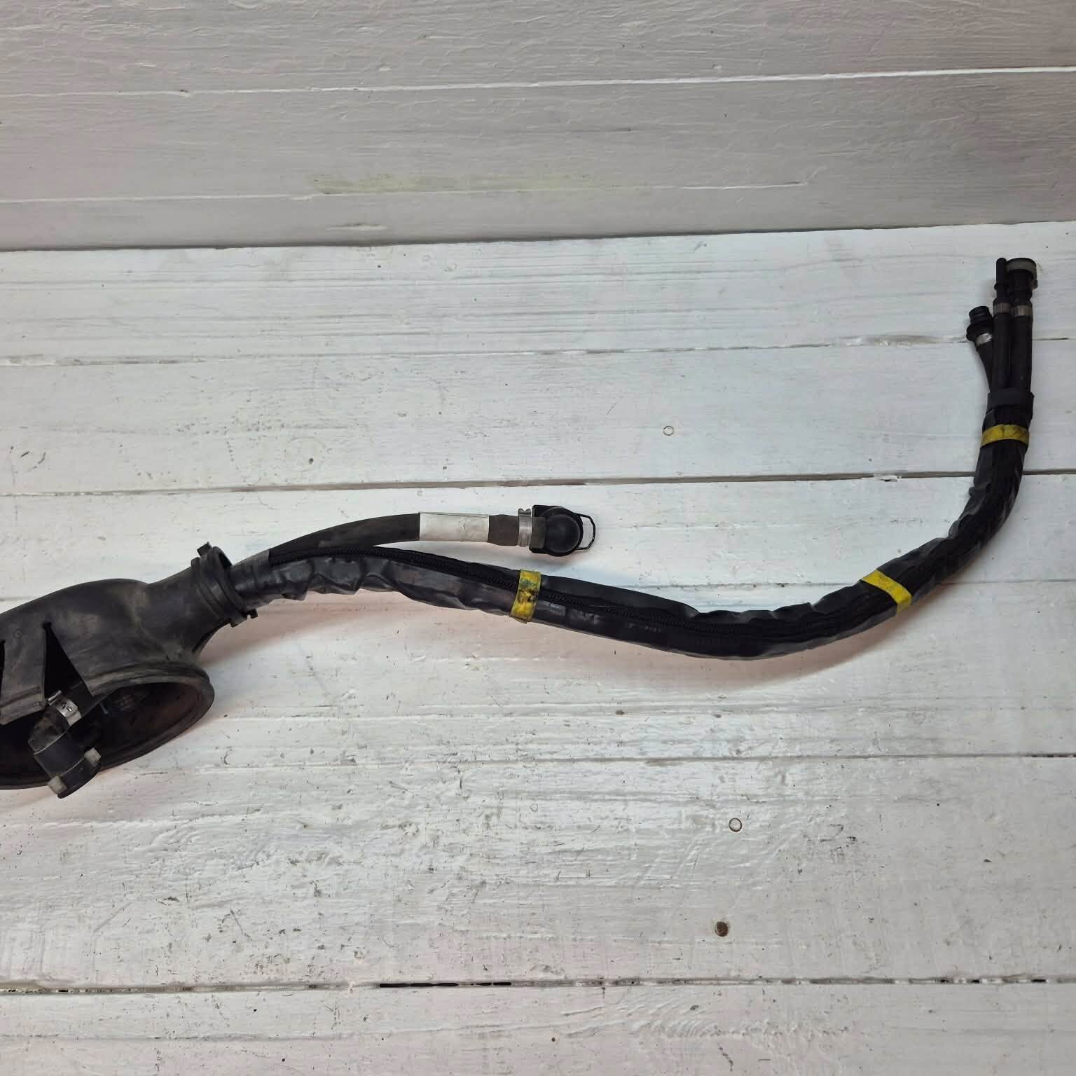 MAN TGX ADBLUE PIPING SET 81154006093 01 rotated |