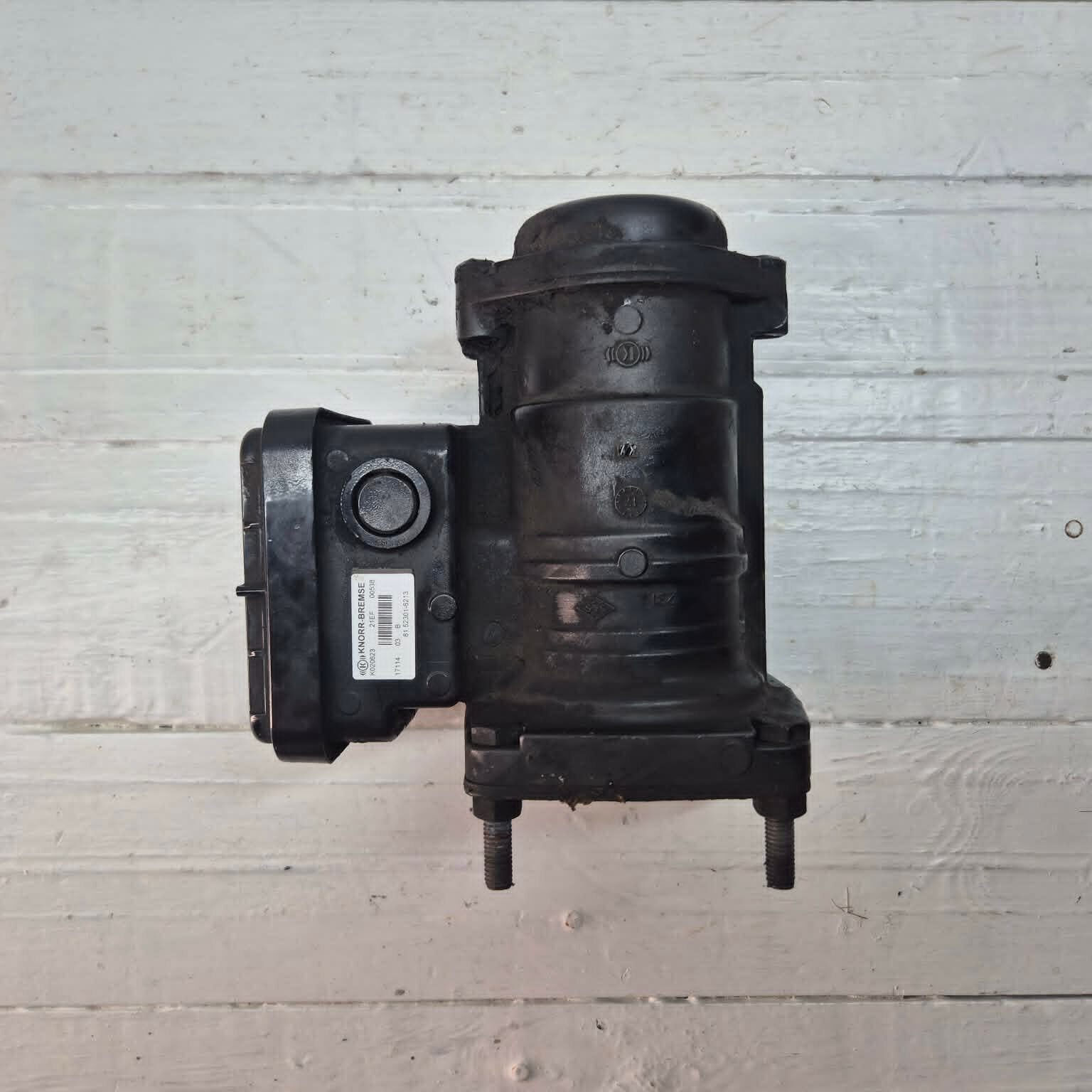 USED EBS TRAILER VALVE MAN 81523016213