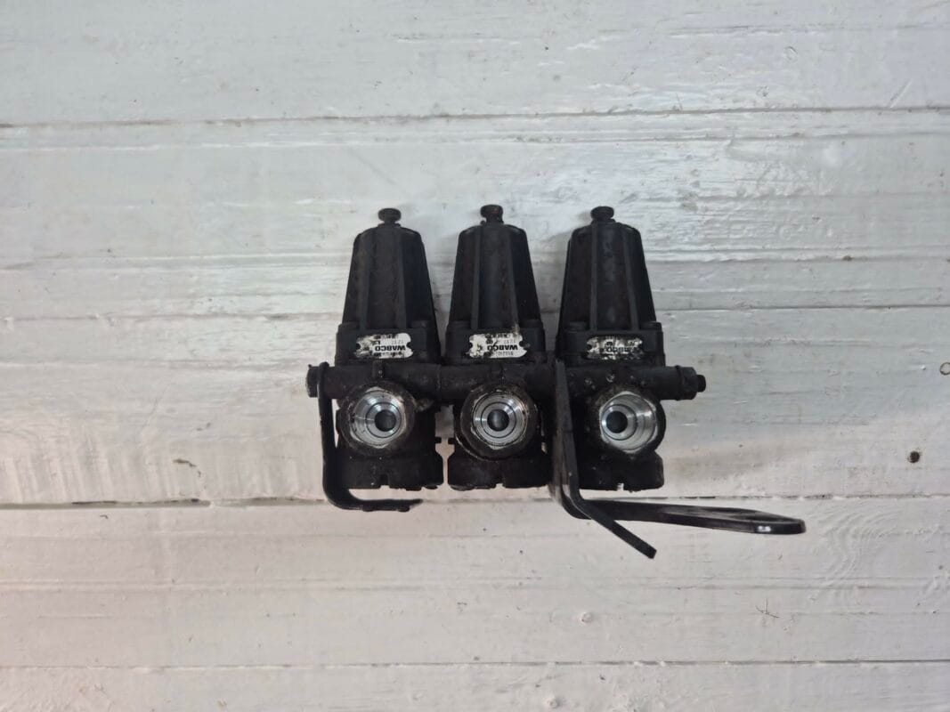 PRESSURE LIMITER VALVE MAN 81521016269