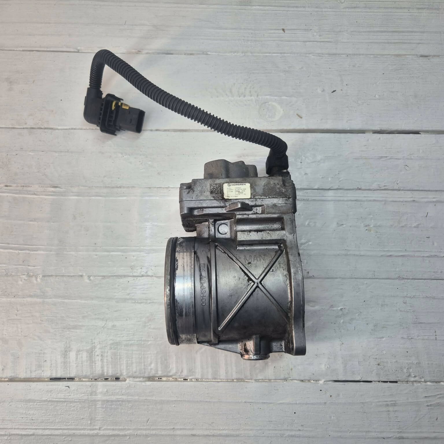 THROTLE VALVE FOR MAN TGX 51094137009
