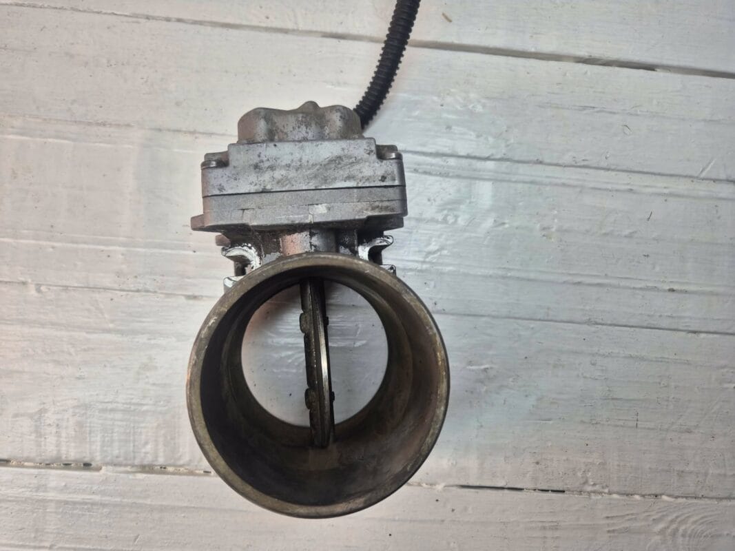 ENGINE VALVE D2676LF25