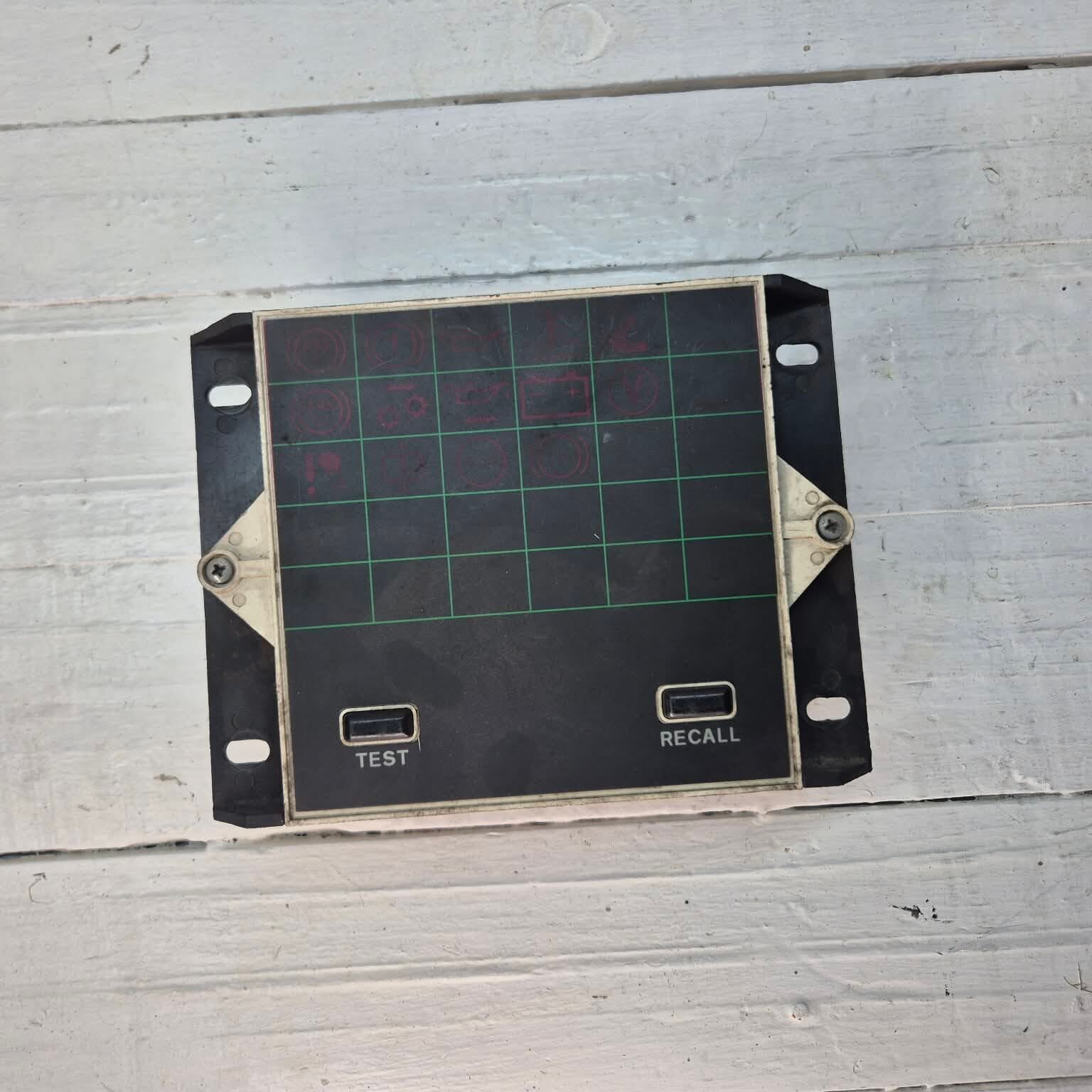 DAF 95 INSTRUMENT PANEL 1230994 5KG00546105 02 rotated |