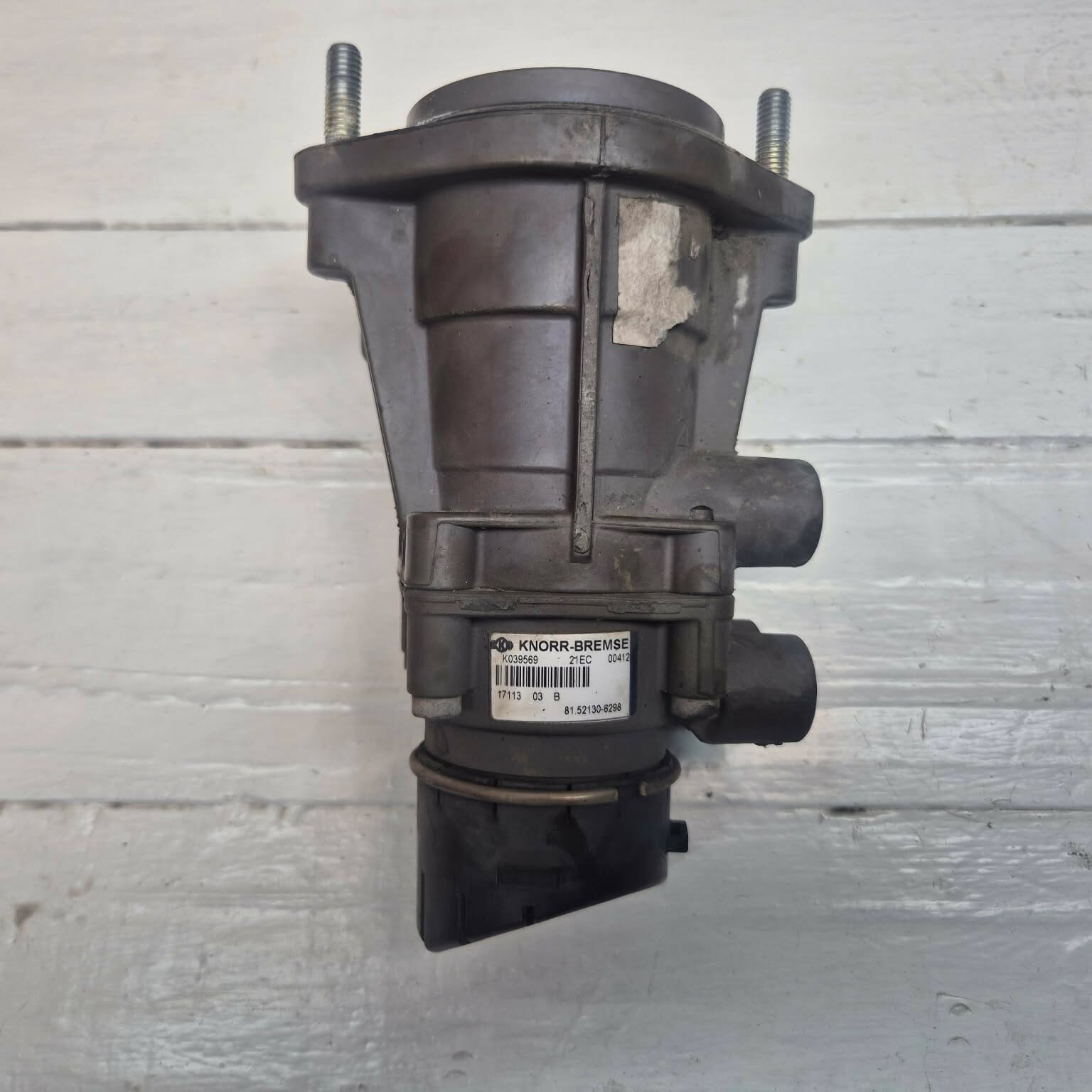 MAN FOOT BRAKE KONTROL TGX