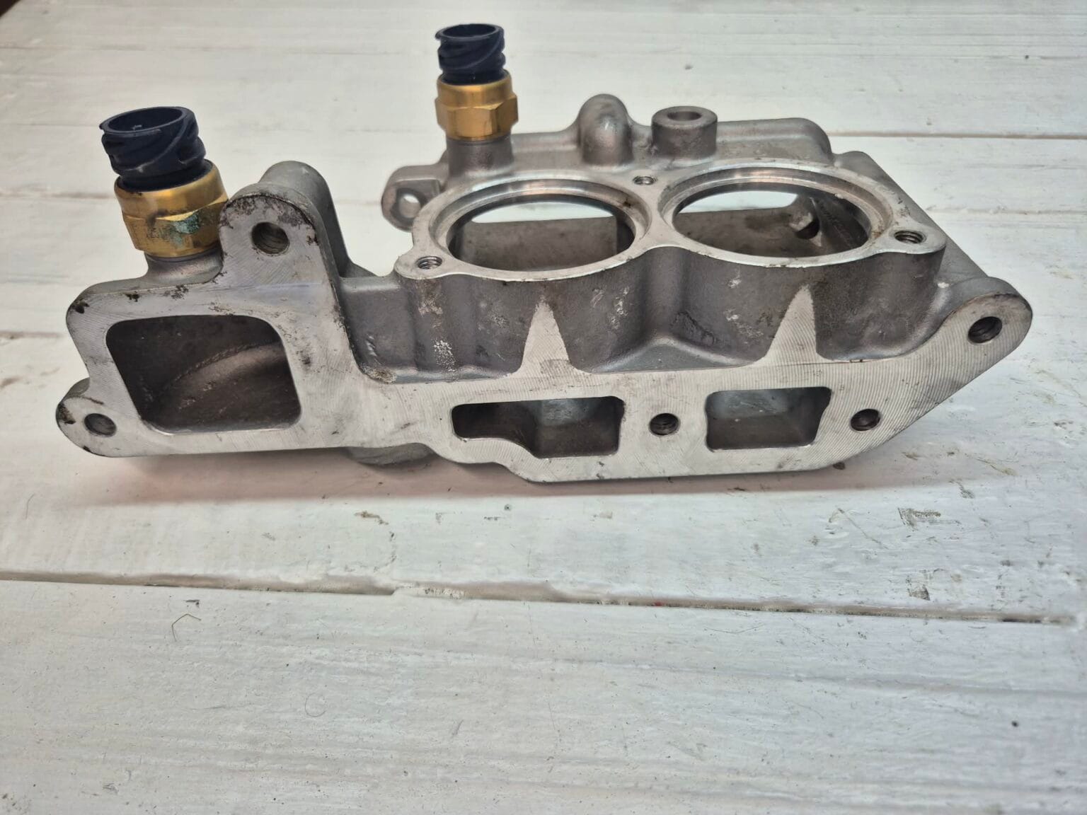MAN EURO6 THERMOSTAT HOUSING 51064043115 02 |