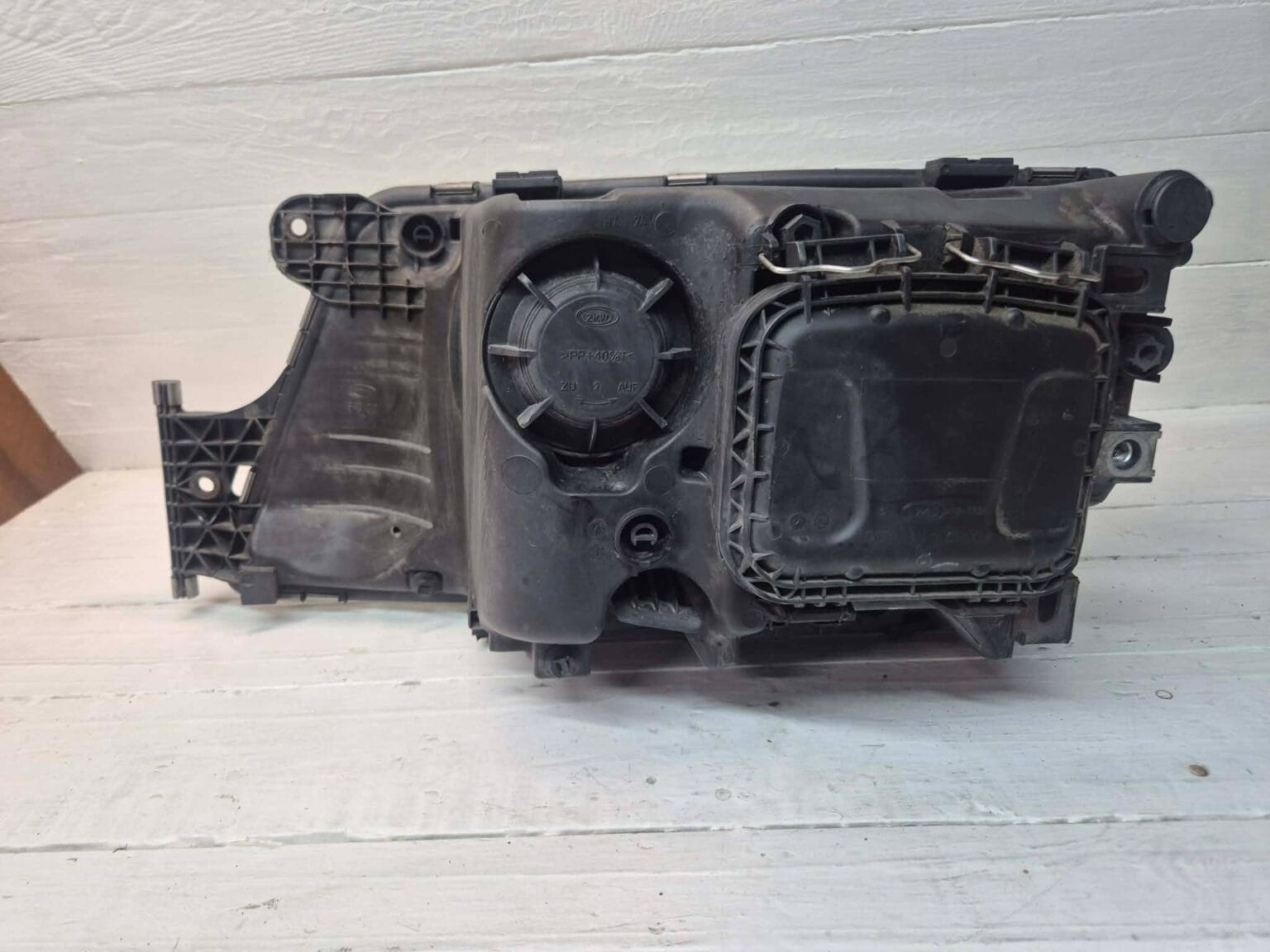 MAN HEADLIGHT RH 81251016774 02 |