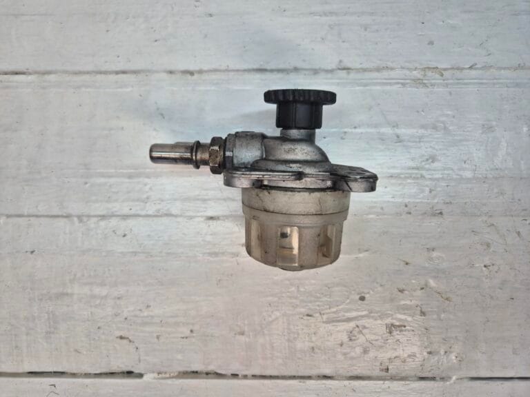 MAN TGX EURO 6 FUEL HAND PUMP