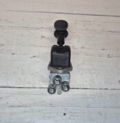 MAN TGX PARKING BRAKE VALVE 81523156208 01 |