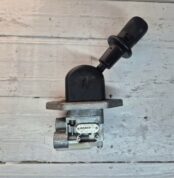 MAN TGX PARKING BRAKE VALVE 81523156208 02 rotated |