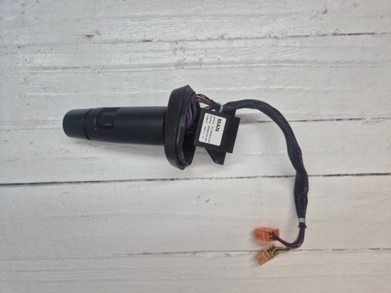 MAN STEERING CONTROL SWICH