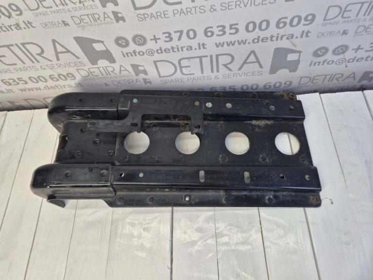 MAN CAB MUDGARD BRACKET, 81612435472