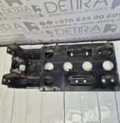 MAN CAB MUDGUARD BRACKET