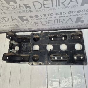 MAN CAB MUDGUARD BRACKET